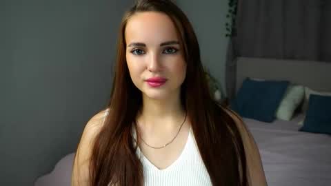 Snapshot of marlenegadley chatting on October 6, 9:37 am Kira online show from October 6, 9:37 am