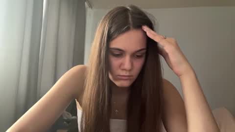 Mary online show from June 23, 12:36 pm