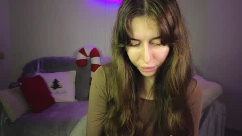 Mary online show from December 19, 2:42 pm