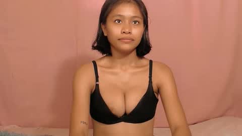 Snapshot of marrymebabexx_ chatting on September 10, 12:43 am marrymebabexx_ online show from September 10, 12:43 am