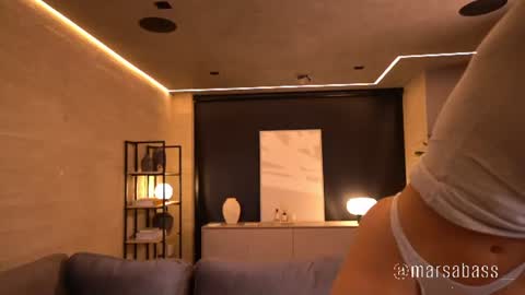     online show from June 15, 9:04 pm