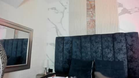 marscarlett online show from February 4, 10:51 am