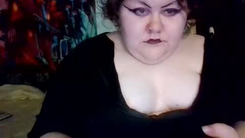 marshallmarx517 online show from November 4, 6:40 am