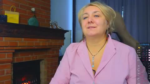 Snapshot of marta_wils chatting on September 30, 6:52 am marta_wils online show from September 30, 6:52 am