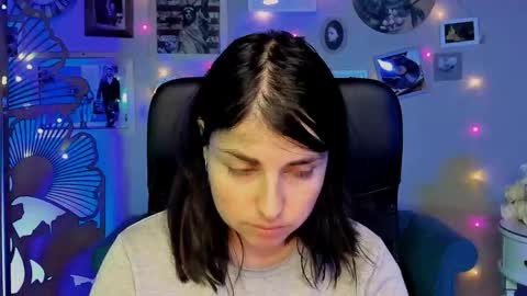 martaedams online show from January 13, 6:19 am