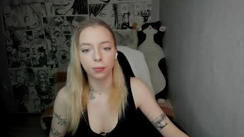 Snapshot of martha_cameron chatting on February 3, 9:07 pm Martha Cameron online show from February 3, 9:07 pm