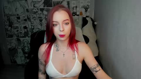 Snapshot of martha_cameron chatting on September 19, 9:25 pm Martha Cameron online show from September 19, 9:25 pm