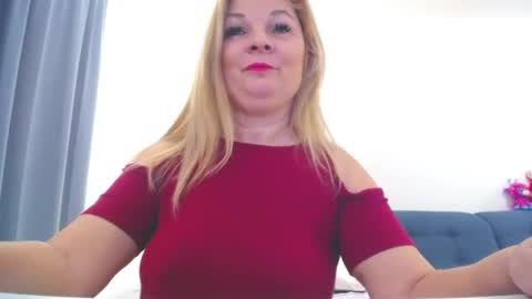 Snapshot of marthanollan chatting on February 26, 7:12 am Martha online show from February 26, 7:12 am