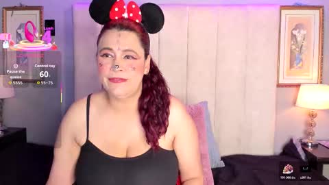 Snapshot of marthina_cnc chatting on October 31, 11:58 am Marthina  online show from October 31, 11:58 am