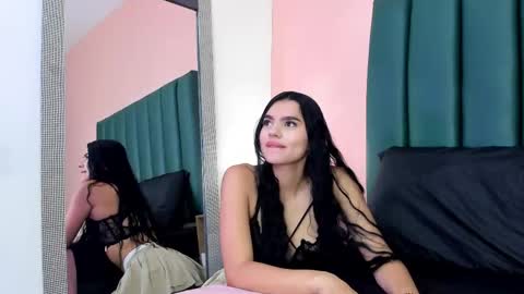 Snapshot of martina_divine_ chatting on September 17, 11:08 am Martina Divine online show from September 17, 11:08 am