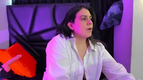 Snapshot of martina_foxy_ chatting on January 31, 9:48 pm MARTINA online show from January 31, 9:48 pm