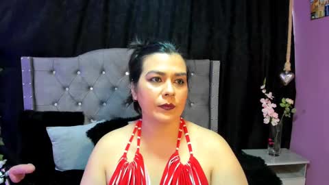 Snapshot of martina_foxy_ chatting on February 23, 12:20 pm MARTINA online show from February 23, 12:20 pm