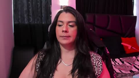 Snapshot of martina_foxy_ chatting on February 4, 11:49 am MARTINA online show from February 4, 11:49 am
