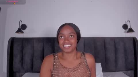 Laura online show from January 13, 12:38 am