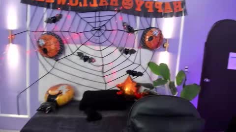 Snapshot of martina_saenz1 chatting on October 20, 9:51 pm Martina online show from October 20, 9:51 pm