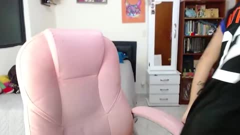 Snapshot of mary_jane1_ chatting on February 22, 12:49 am mary online show from February 22, 12:49 am