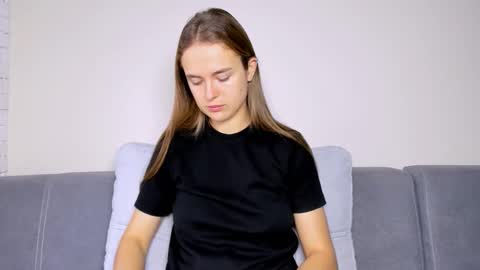 Mari online show from November 25, 6:59 am