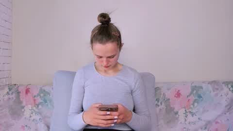 Mari online show from April 17, 7:54 am