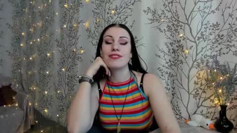 Mary Lou online show from December 18, 5:26 am