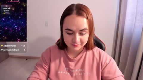 Dulce Maria online show from February 20, 5:58 pm