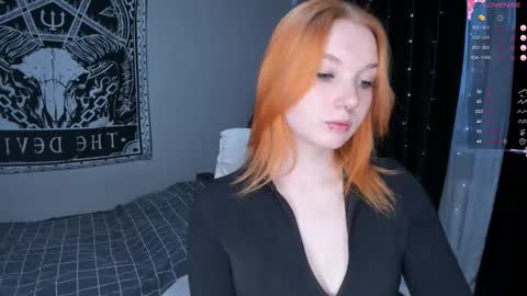 Snapshot of marymelanie chatting on February 10, 3:24 am Mary online show from February 10, 3:24 am