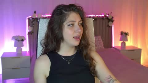 Mary Miller online show from April 1, 9:21 am