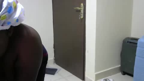 Cate online show from October 16, 3:47 pm