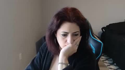 MasturbateMom online show from February 21, 5:02 pm