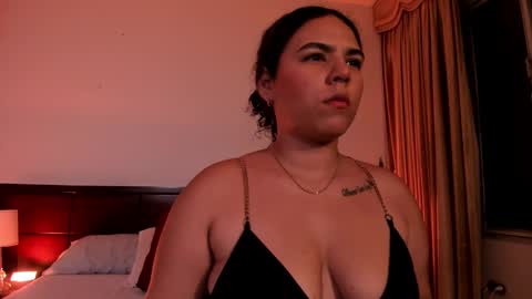 Snapshot of matilda_69x chatting on February 4, 2:17 am Matilda online show from February 4, 2:17 am