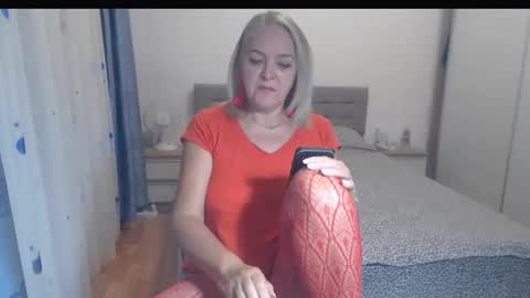 Snapshot of maturediana chatting on September 25, 3:38 am maturediana online show from September 25, 3:38 am