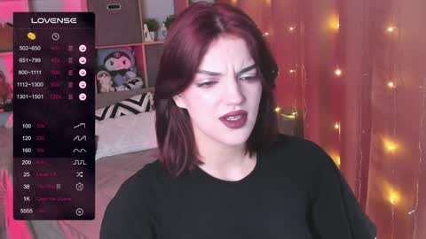 Mavis online show from December 15, 9:42 pm