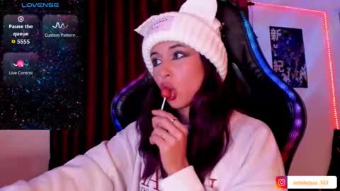 Hilary online show from September 18, 11:03 pm