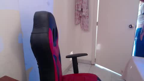 maxinesex_ online show from March 26, 2:41 pm