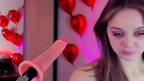 Snapshot of may_fl0wer chatting on February 15, 3:39 pm May Flower online show from February 15, 3:39 pm