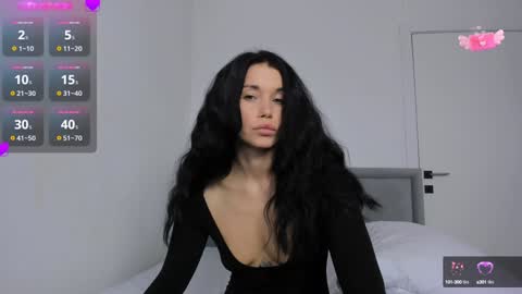 Snapshot of may_xx chatting on December 9, 5:51 am may_xx online show from December 9, 5:51 am