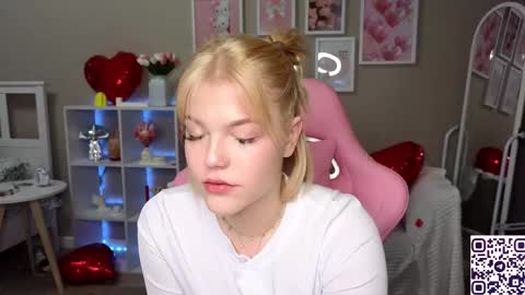 Maya online show from February 15, 3:31 am