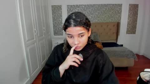 Maya online show from October 1, 2:27 am