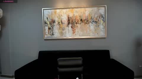 M A Y A    H O F F M A N online show from February 18, 11:20 am