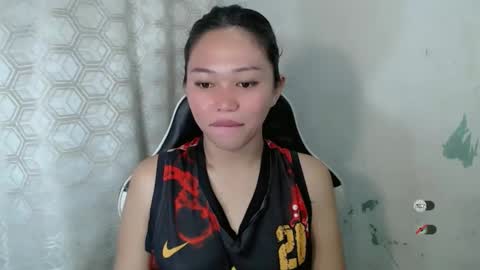 mayasally_ online show from April 23, 9:17 am