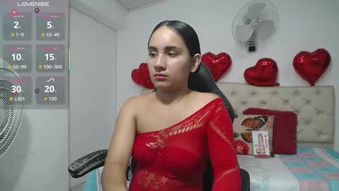 Snapshot of maylin_horny19 chatting on October 12, 1:52 am Maylin online show from October 12, 1:52 am