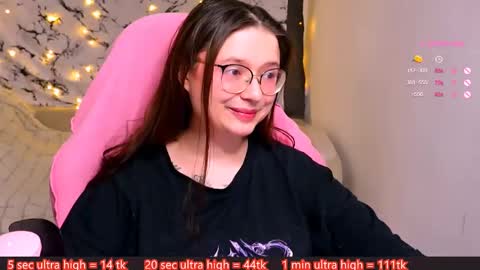 Snapshot of me_hanna chatting on February 20, 1:03 am Hanna online show from February 20, 1:03 am