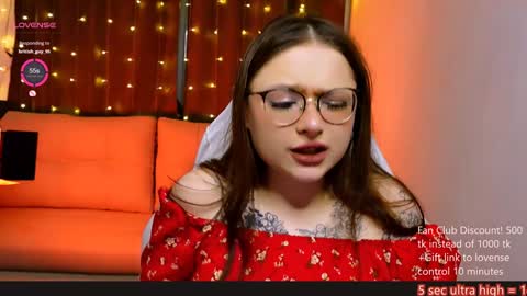 Snapshot of me_hanna chatting on December 11, 10:49 pm Hanna online show from December 11, 10:49 pm