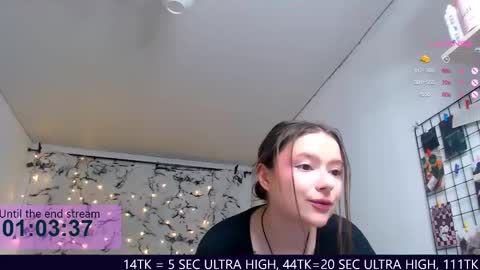 Snapshot of me_hanna chatting on March 8, 12:09 am Hanna online show from March 8, 12:09 am