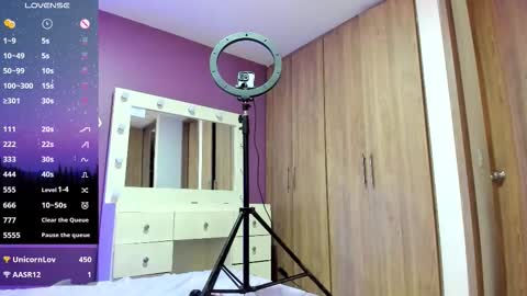 medelyn  Instagram mady evans13 online show from November 24, 9:39 pm