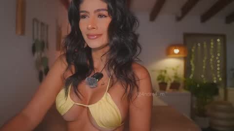 Snapshot of meegan1 chatting on October 19, 12:29 pm Andrea online show from October 19, 12:29 pm