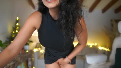 Snapshot of meegan1 chatting on December 14, 7:14 pm Andrea online show from December 14, 7:14 pm
