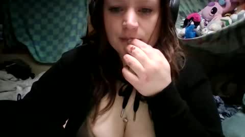 meewtwoo online show from December 19, 11:46 am