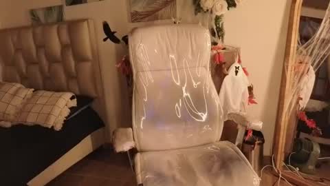 Snapshot of megaan_rosee chatting on October 17, 1:47 pm Megan online show from October 17, 1:47 pm