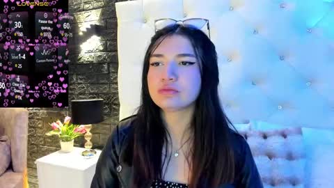 Snapshot of megan_devon chatting on January 25, 11:46 am online show from January 25, 11:46 am