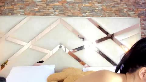 Snapshot of megan_devon chatting on October 3, 5:29 pm online show from October 3, 5:29 pm